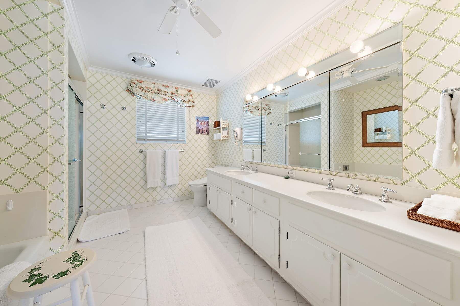 ONE ROYAL PALM WAY CONDO - Residential