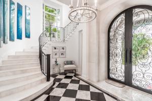 SANCTUARY - Residential