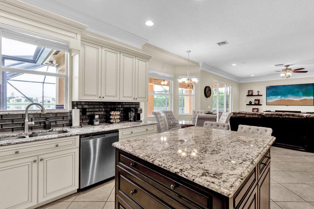 DIAMOND LAKE SUBDIVISION - Residential