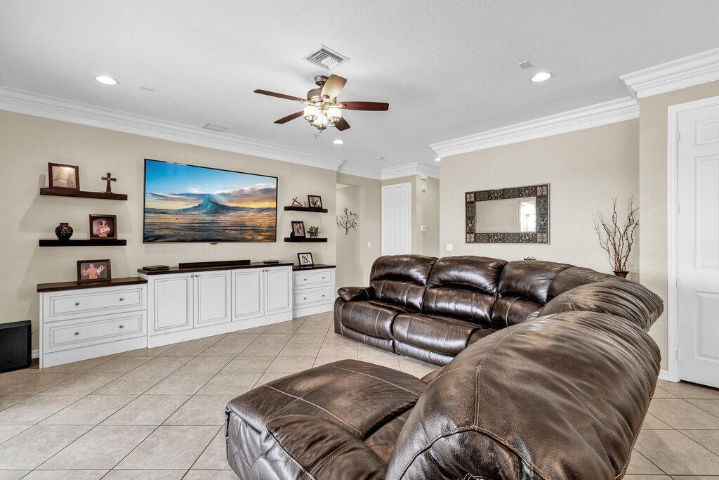 DIAMOND LAKE SUBDIVISION - Residential