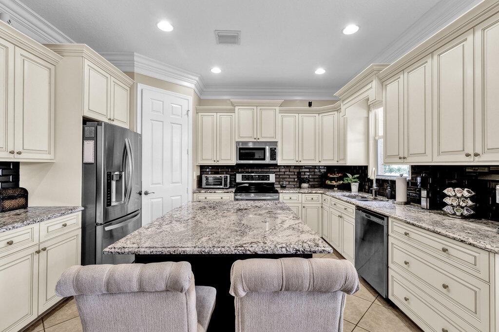 DIAMOND LAKE SUBDIVISION - Residential
