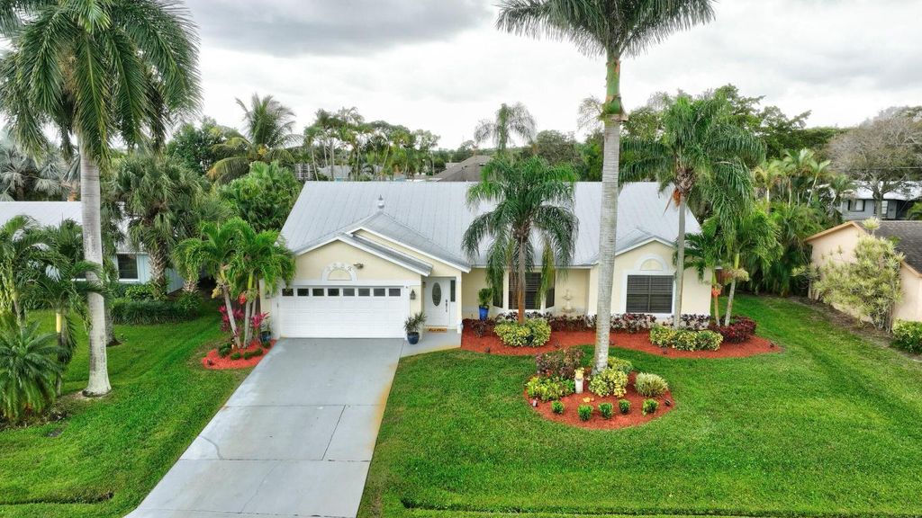 Photo of 2332 SE Gillette Avenue, Port Saint Lucie, FL 34952 (MLS # R10941665)