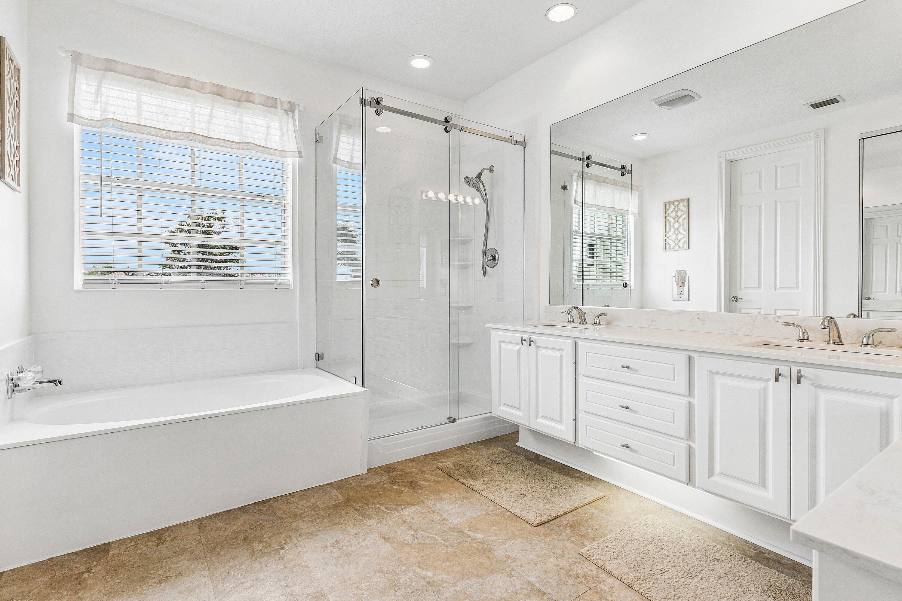 VILLAGEWALK OF WELLINGTON 4 - Residential