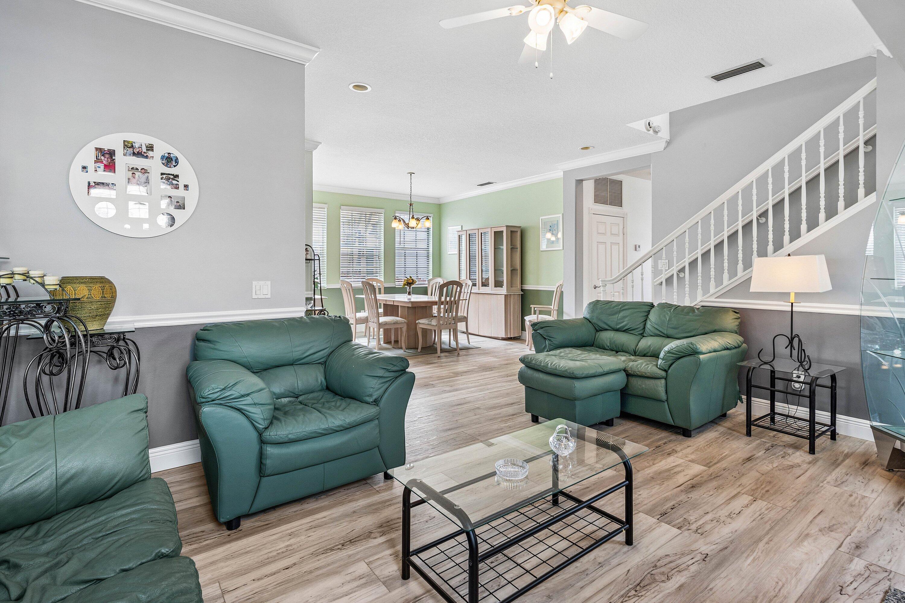 VILLAGEWALK OF WELLINGTON 4 - Residential