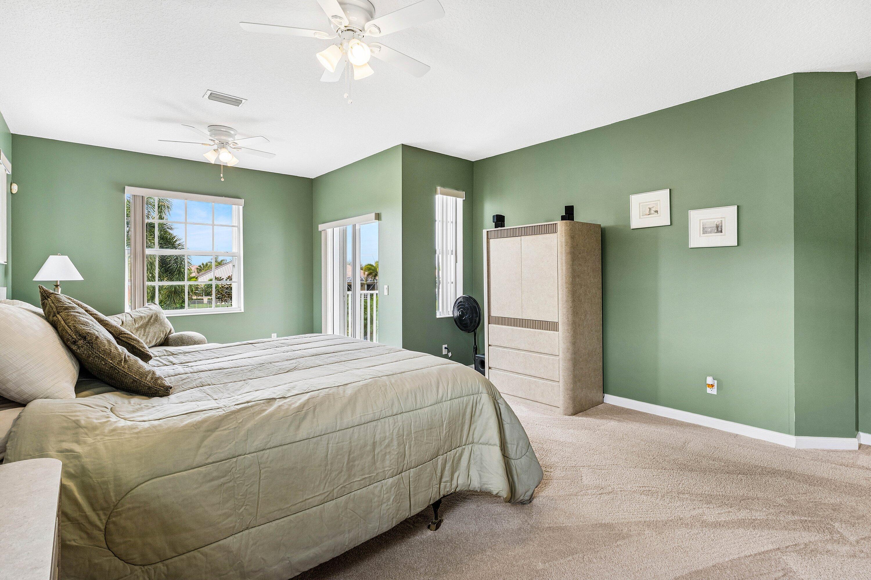 VILLAGEWALK OF WELLINGTON 4 - Residential