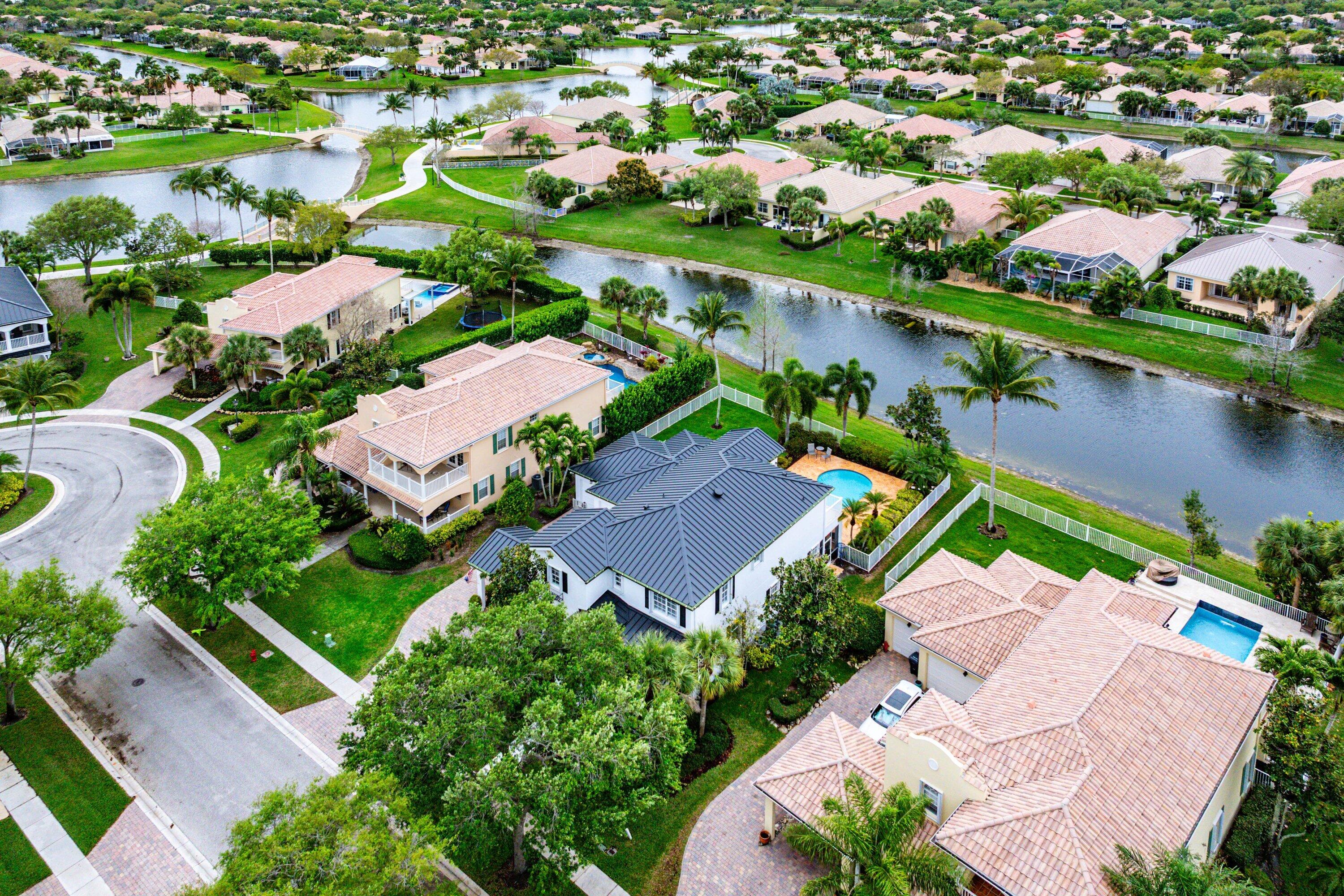 VILLAGEWALK OF WELLINGTON 4 - Residential