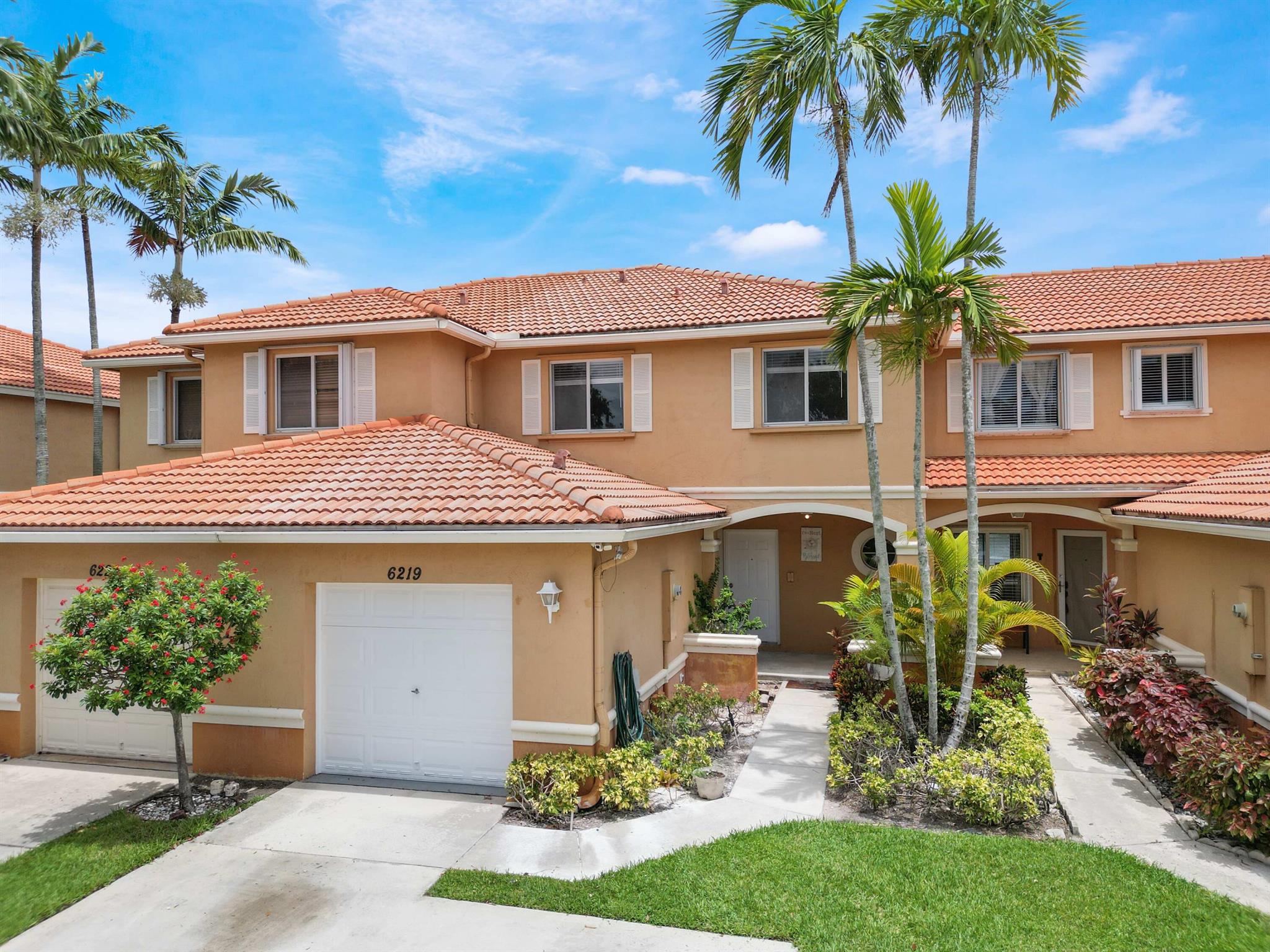 Experience waterfront living at its finest in this stunning townhome, offering one of the lowest HOA fees in the area. Boasting breathtaking water views, this home features 3 spacious bedrooms and 2.5 bathrooms, providing ample space for comfortable, everyday living.Situated in a peaceful and highly desirable neighborhood, the home has been thoughtfully updated with brand-new tile flooring throughout and a modern kitchen complete with brand-new stainless steel appliances. The expansive living area is perfect for both relaxing and entertaining, all while enjoying serene water views right from the comfort of your home.Freshly painted throughout, the home feels bright, clean, and move-in ready. Ideally located close to top-rated schools, premier shopping, dining, and