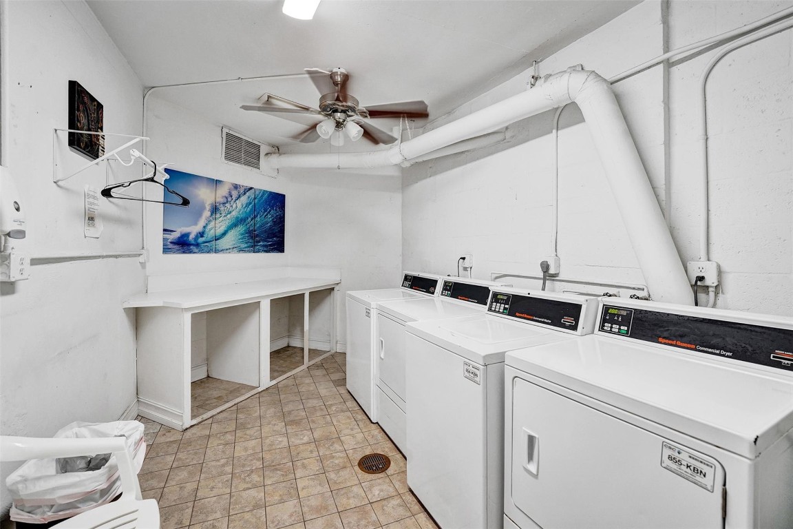 Breakwater Towers - Residential