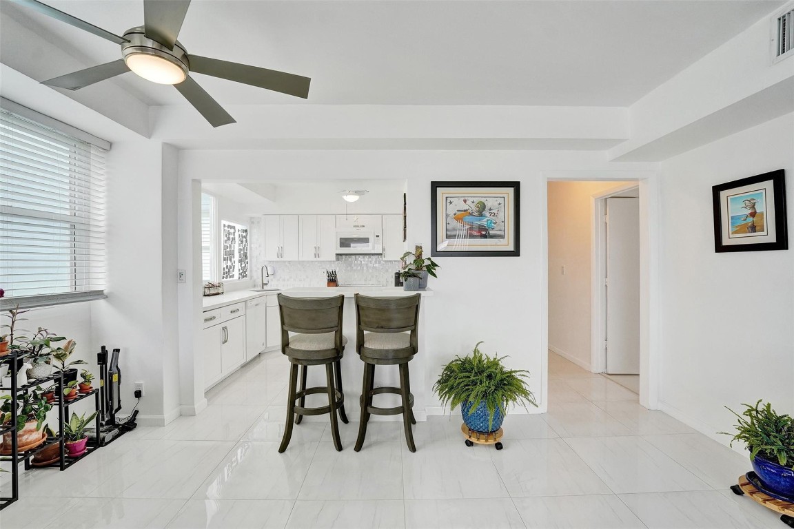 Breakwater Towers - Residential