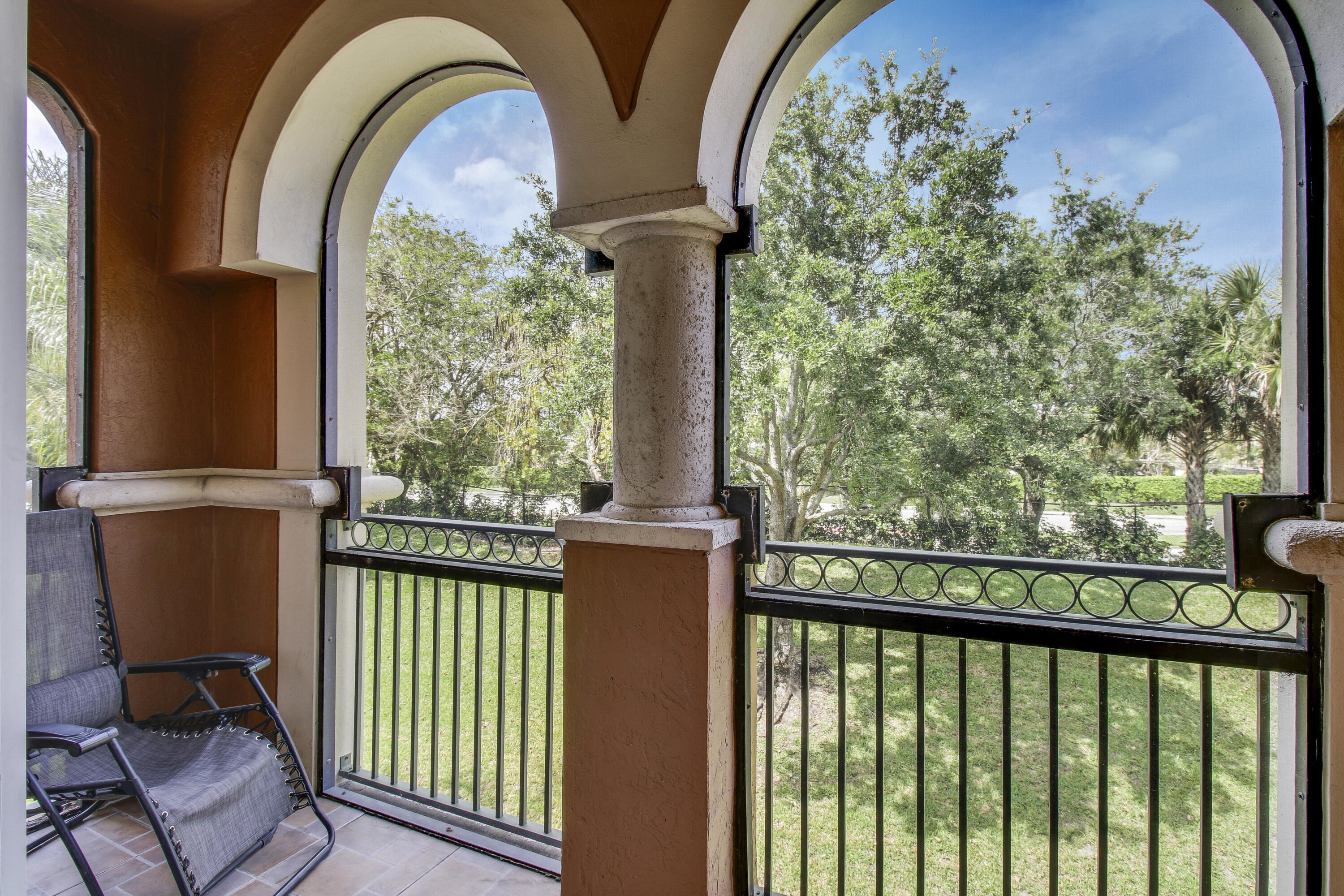 ST ANDREWS AT POLO CLUB CONDO - Residential