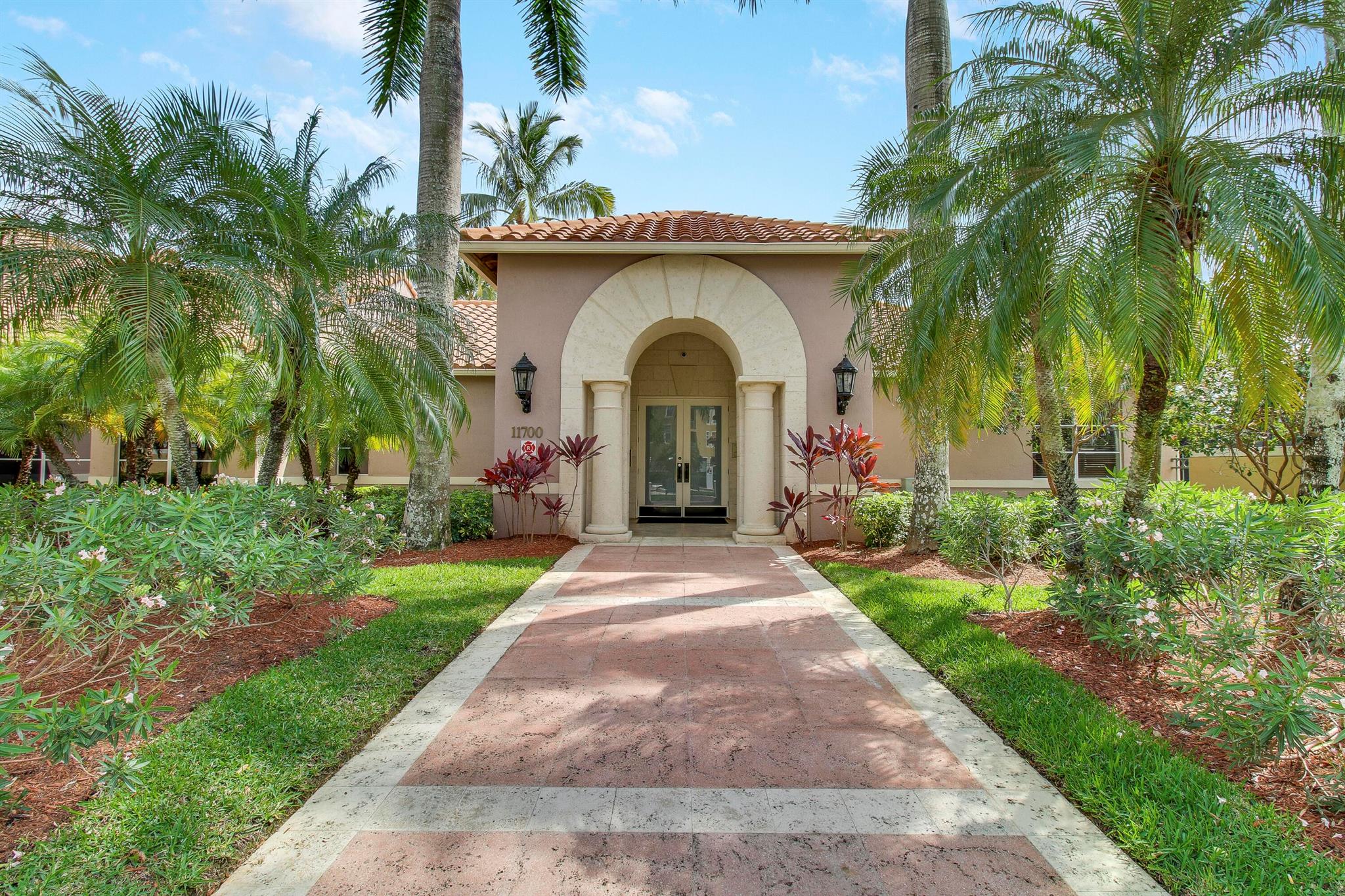 ST ANDREWS AT POLO CLUB C - Residential