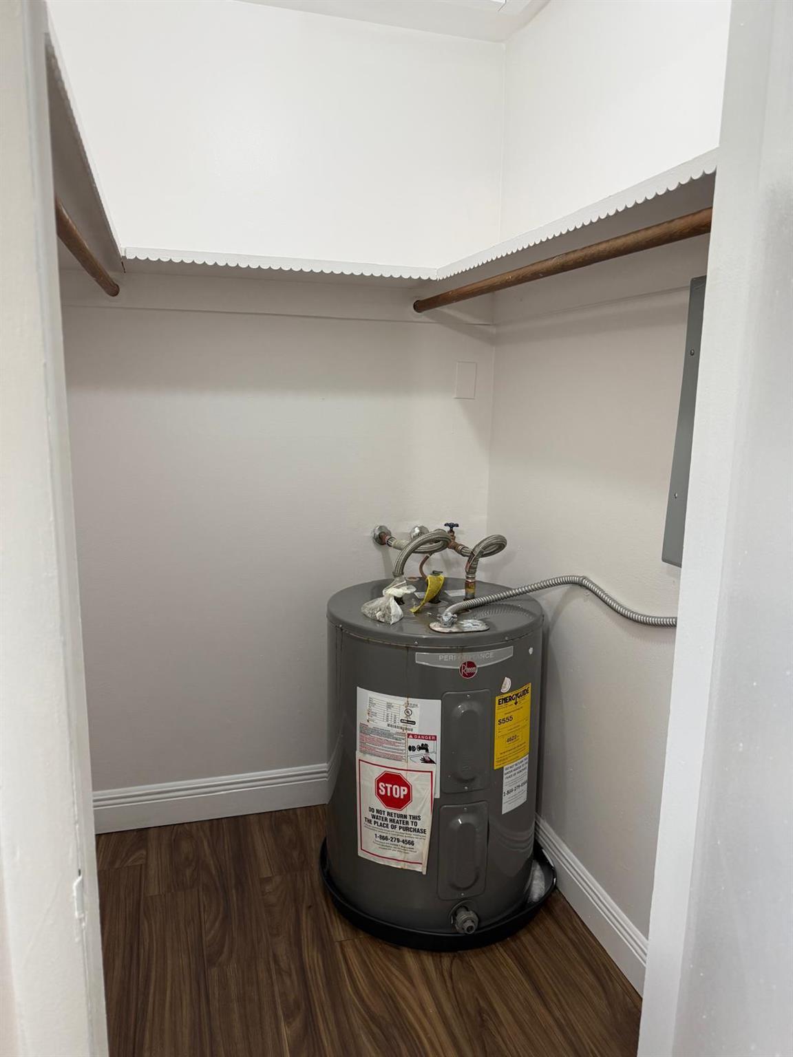 BUFFALO HEIGHTS - Residential Lease