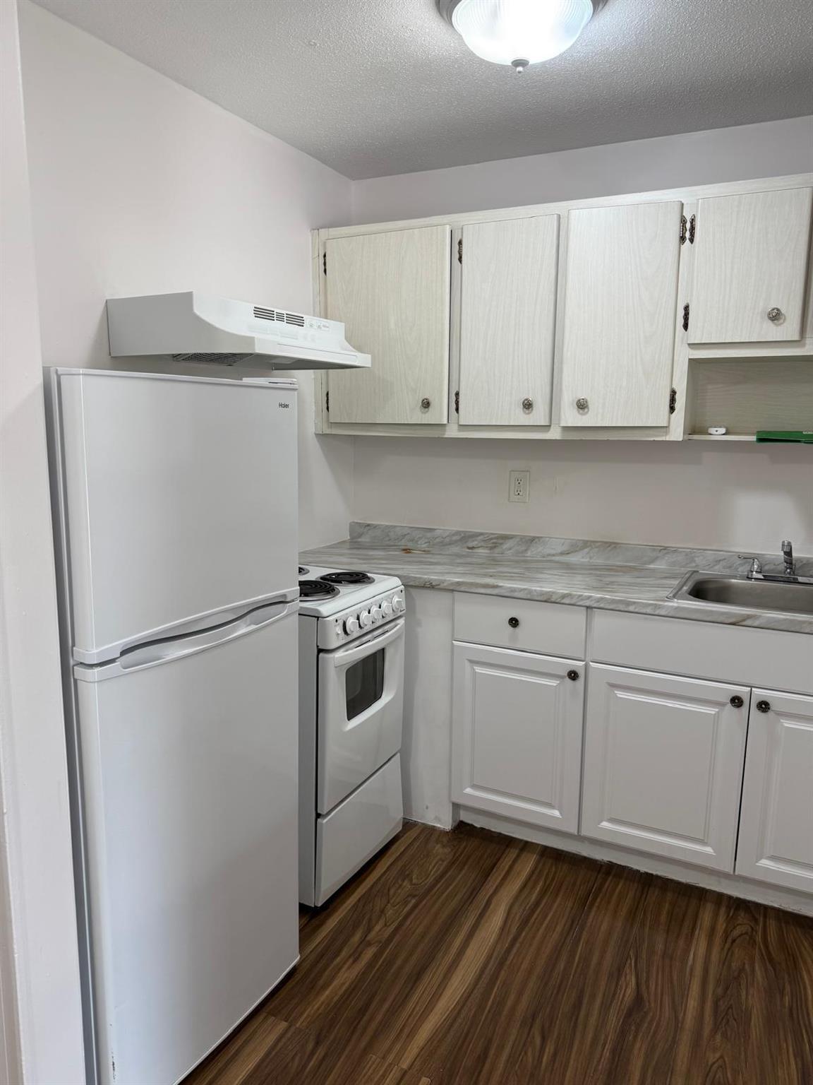 BUFFALO HEIGHTS - Residential Lease