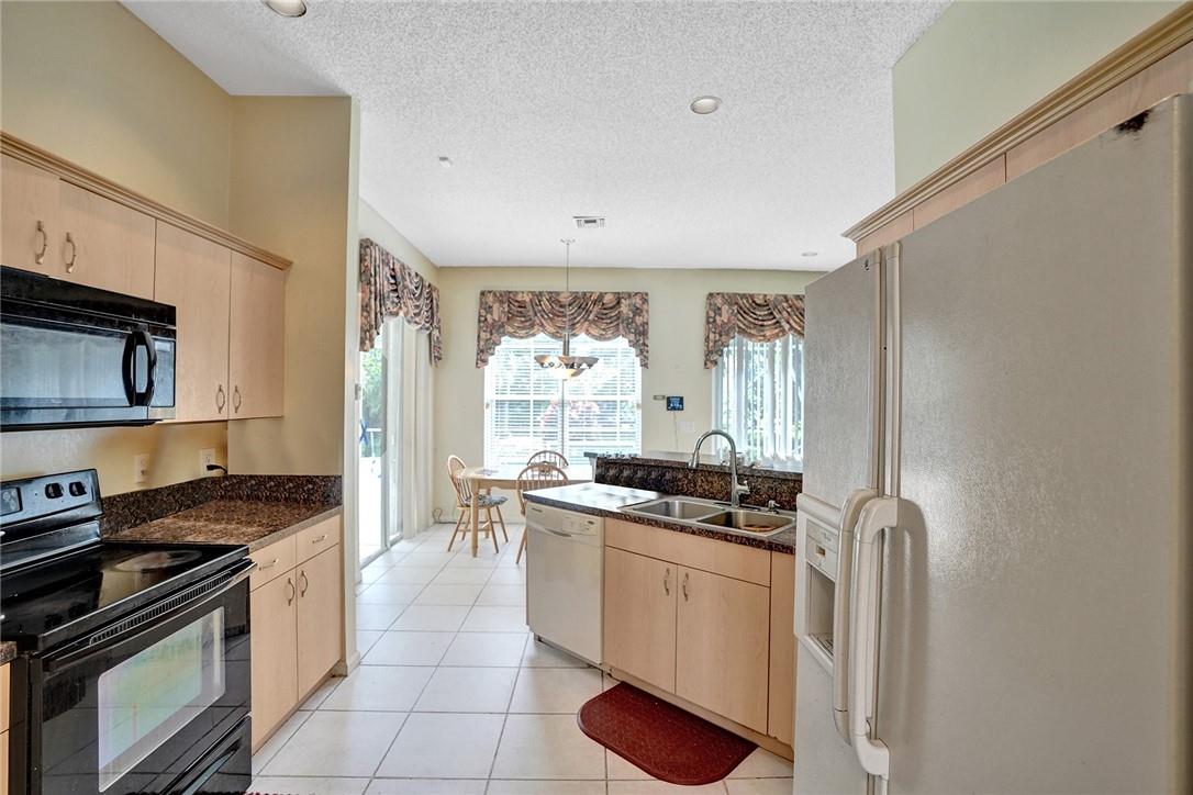 Boulevard Forest 113-39 B - Residential