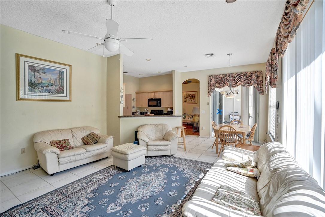 Boulevard Forest 113-39 B - Residential