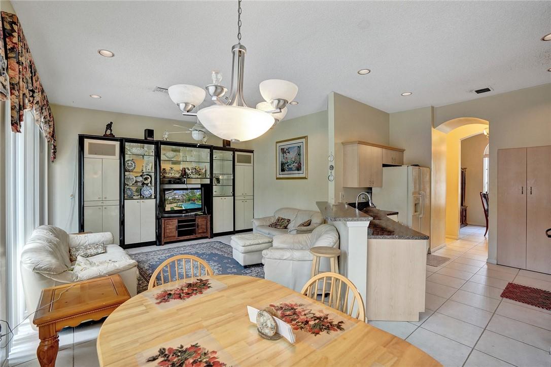 Boulevard Forest 113-39 B - Residential