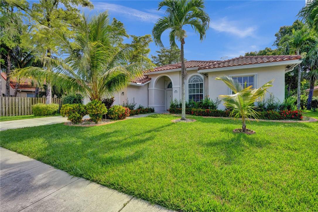 Boulevard Forest 113-39 B - Residential