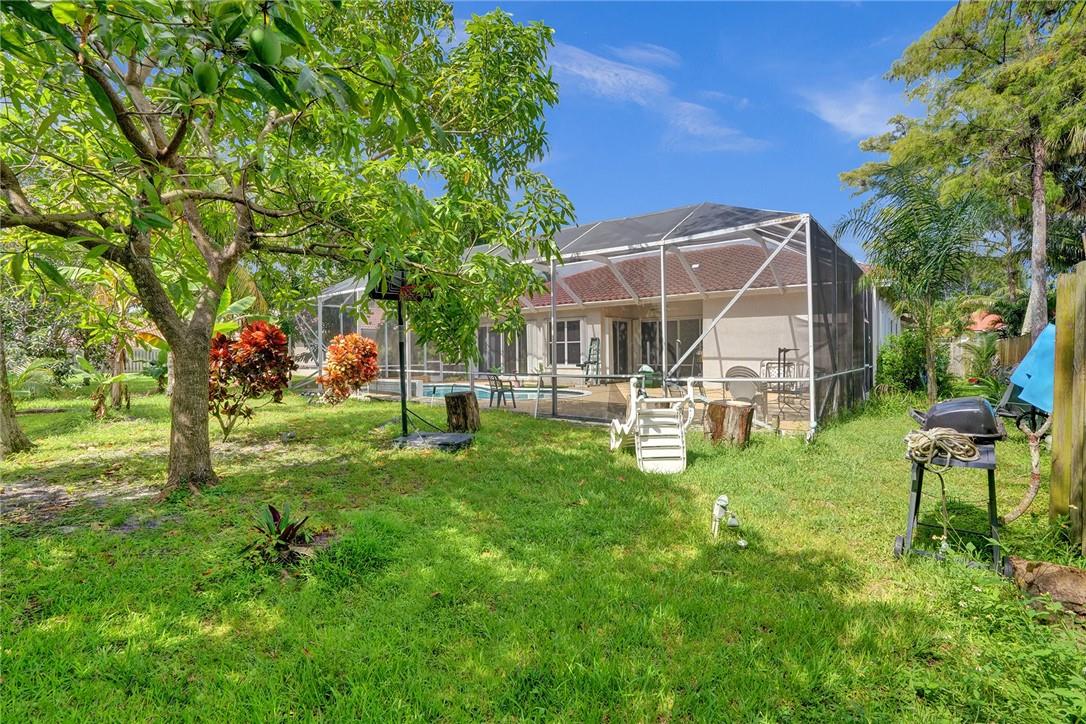 Boulevard Forest 113-39 B - Residential