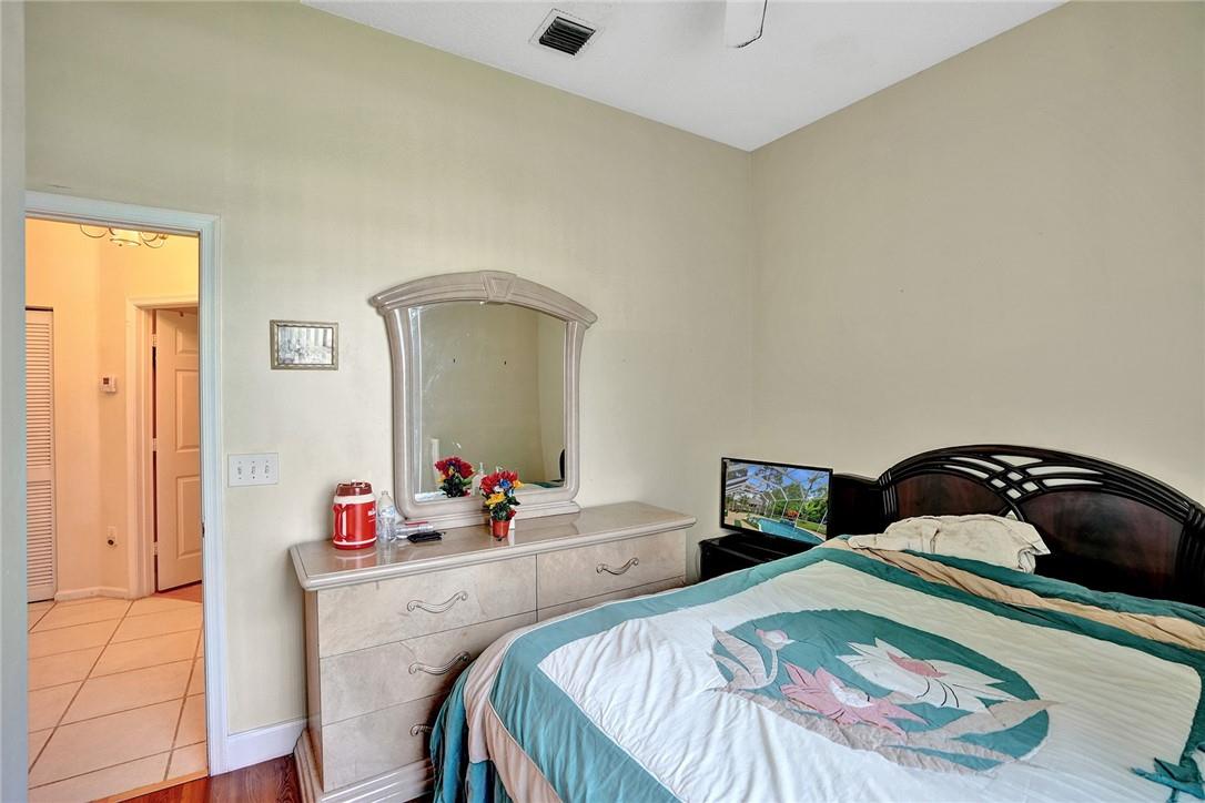 Boulevard Forest 113-39 B - Residential