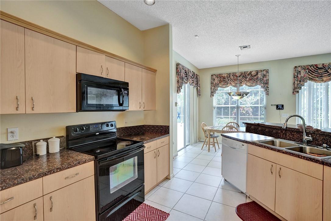 Boulevard Forest 113-39 B - Residential