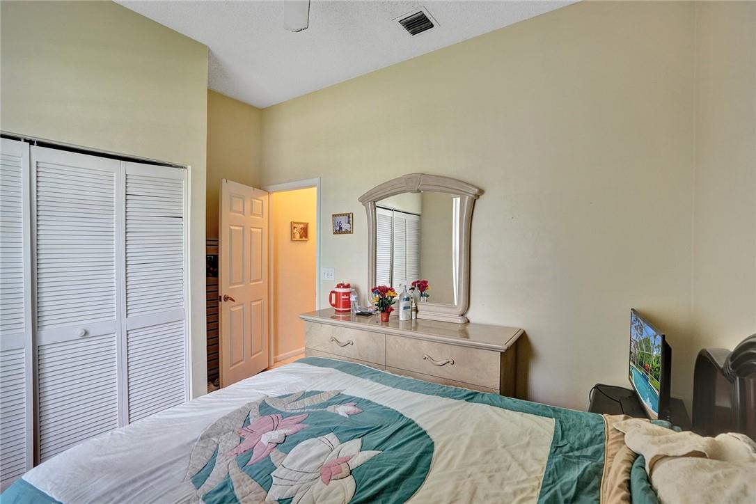 Boulevard Forest 113-39 B - Residential