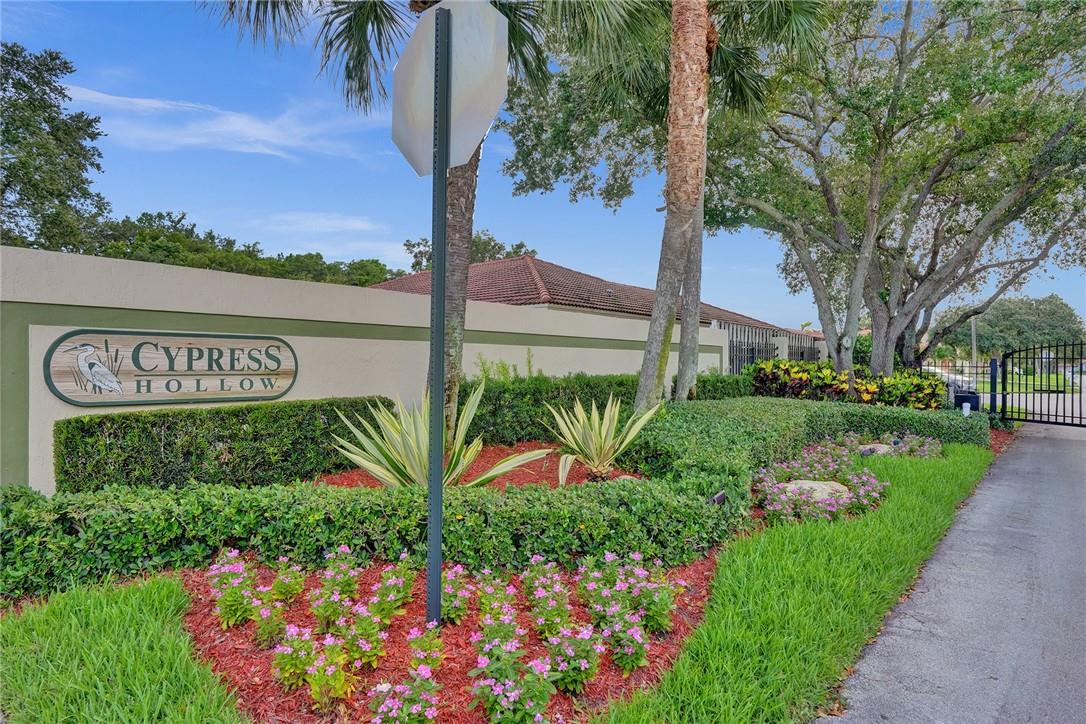 Boulevard Forest 113-39 B - Residential