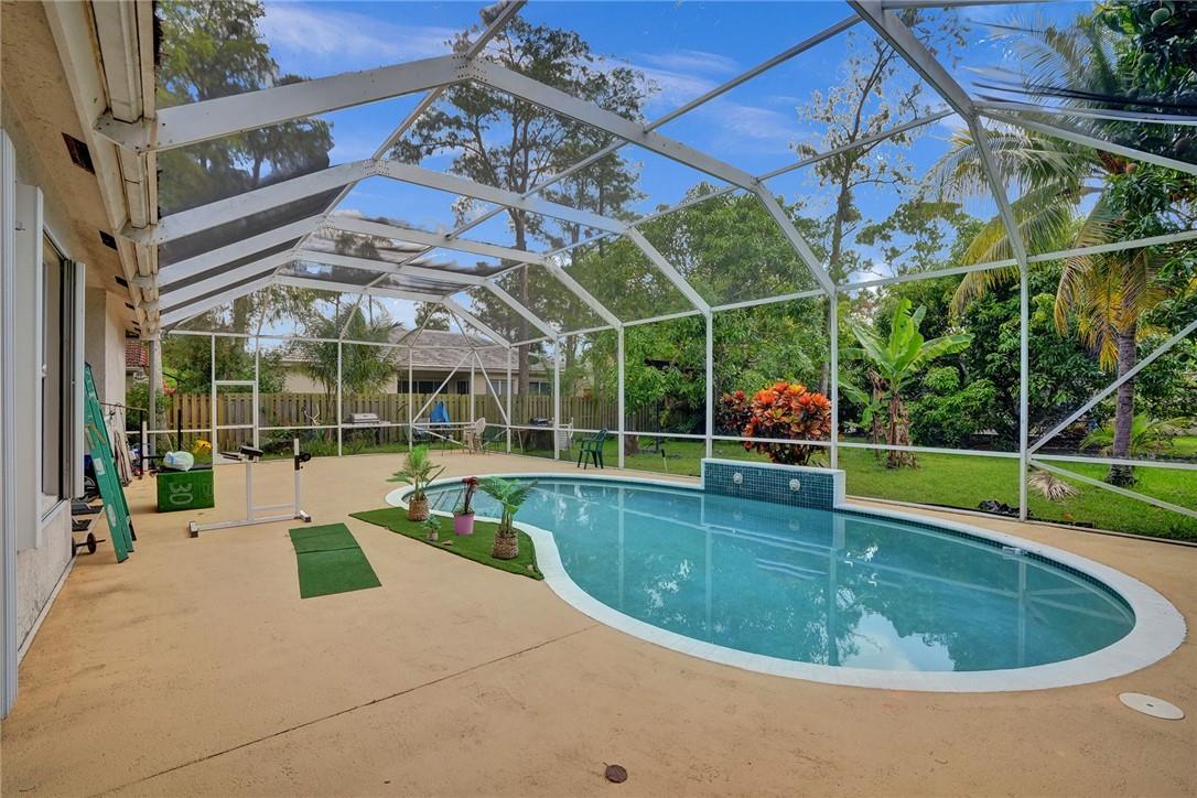 Boulevard Forest 113-39 B - Residential