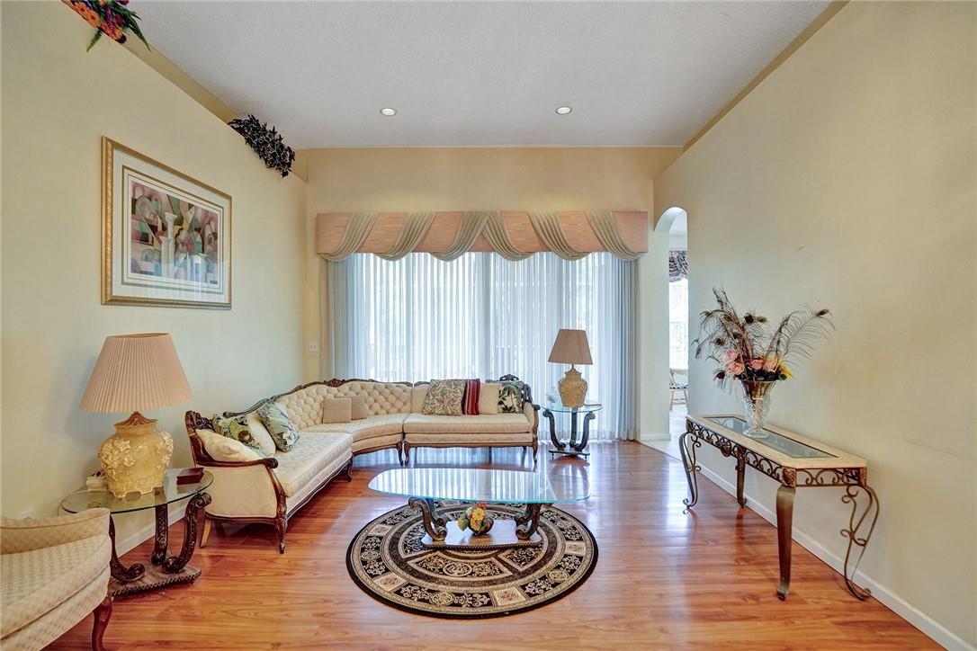 Boulevard Forest 113-39 B - Residential