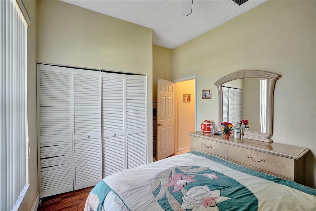 Boulevard Forest 113-39 B - Residential