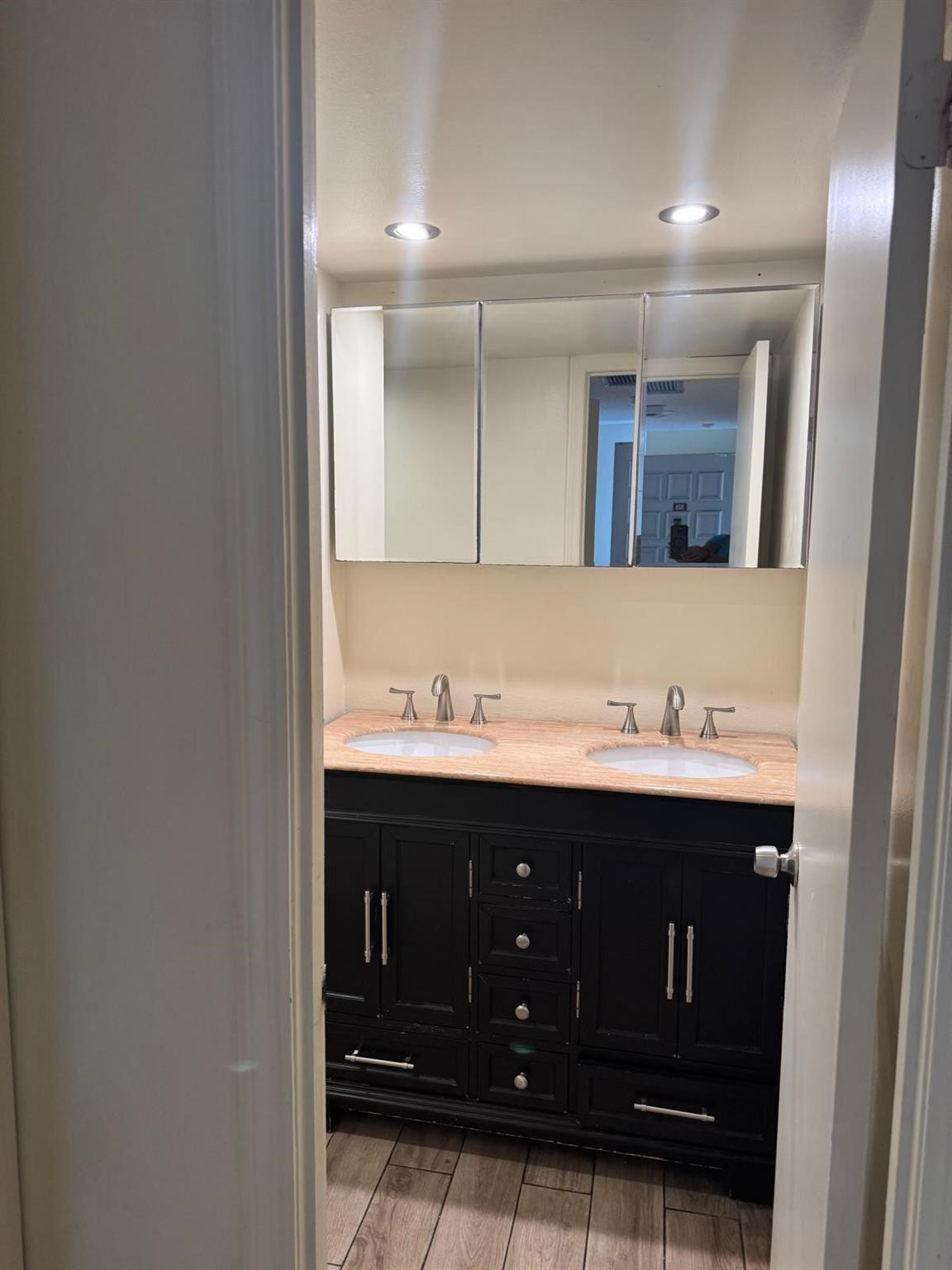 Environ 1 Condo - Residential