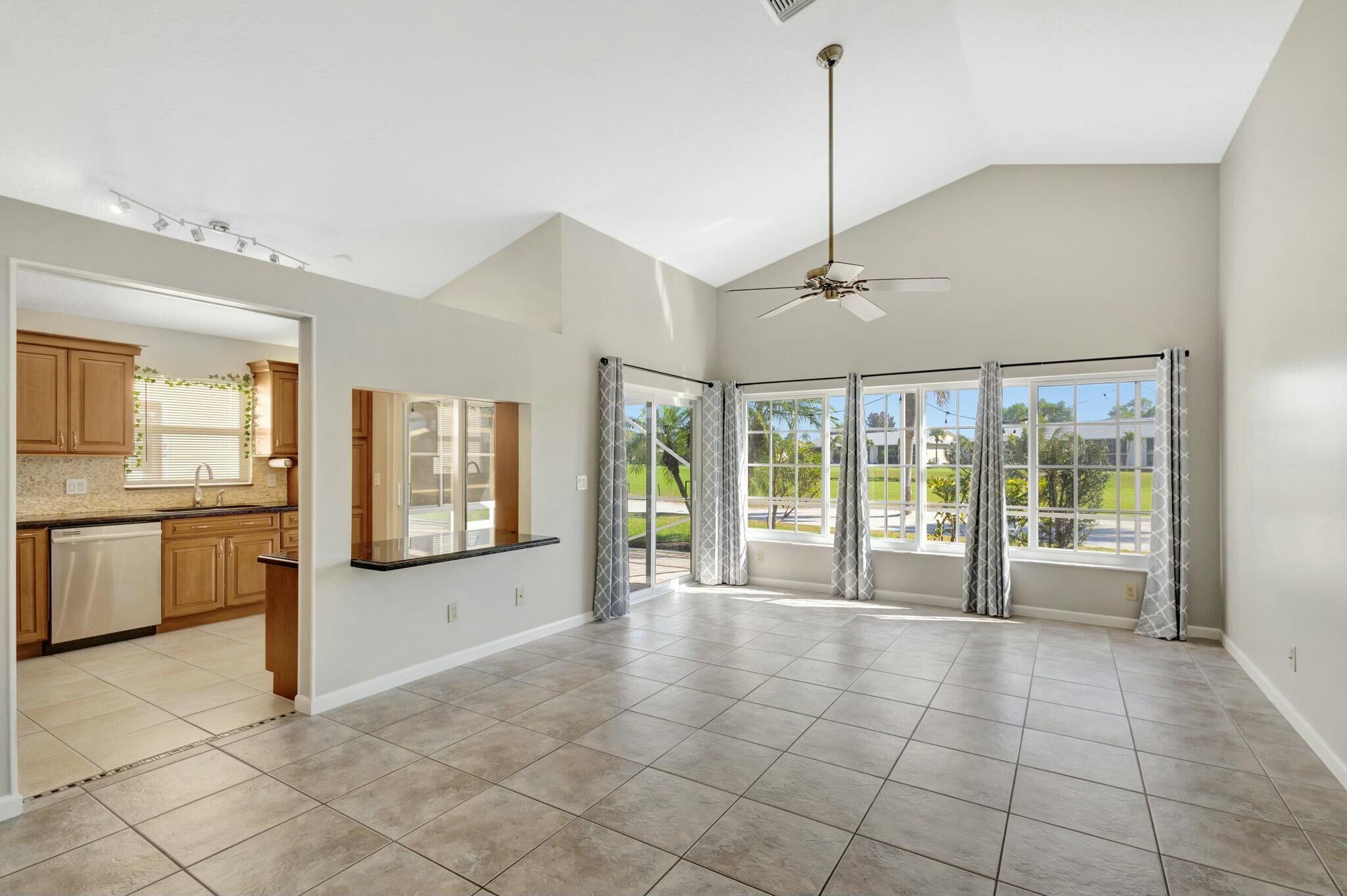 293 Moccasin Trail W