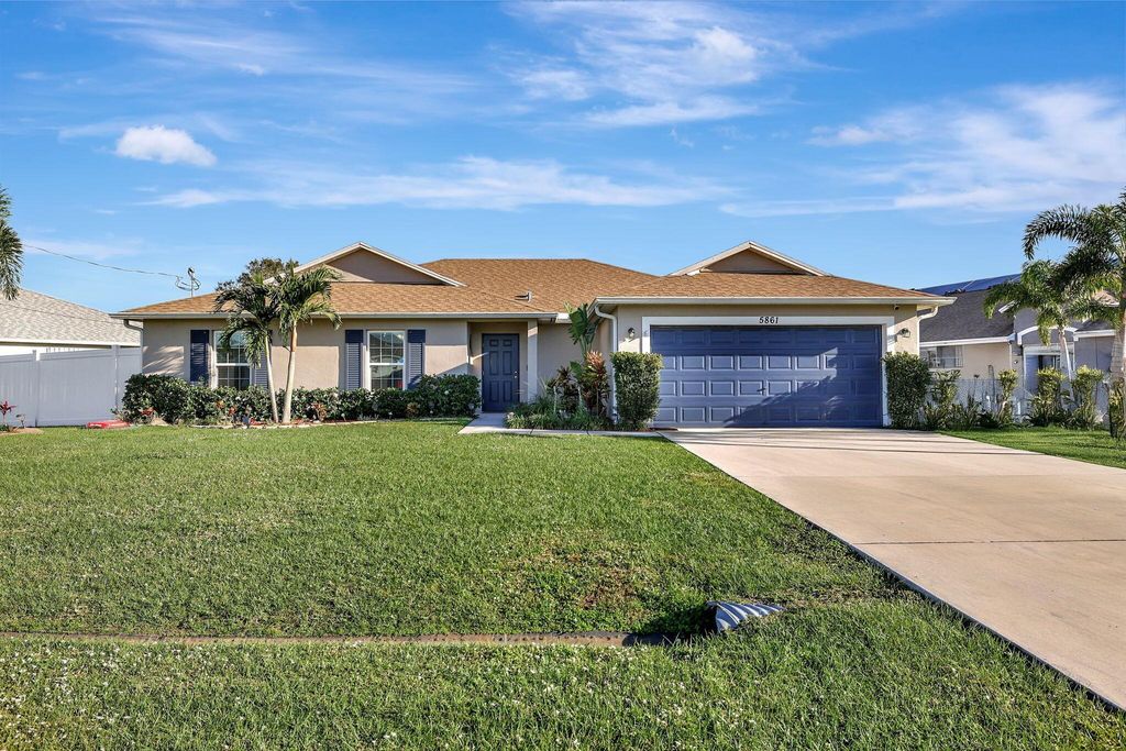 Photo of 5861 NW Mesa Circle, Port Saint Lucie, FL 34986 (MLS # R11049156)