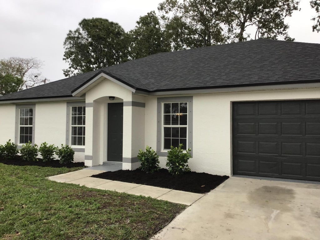 Photo of 4025 SW Hablow Street, Port Saint Lucie, FL 34953 (MLS # R10952803)