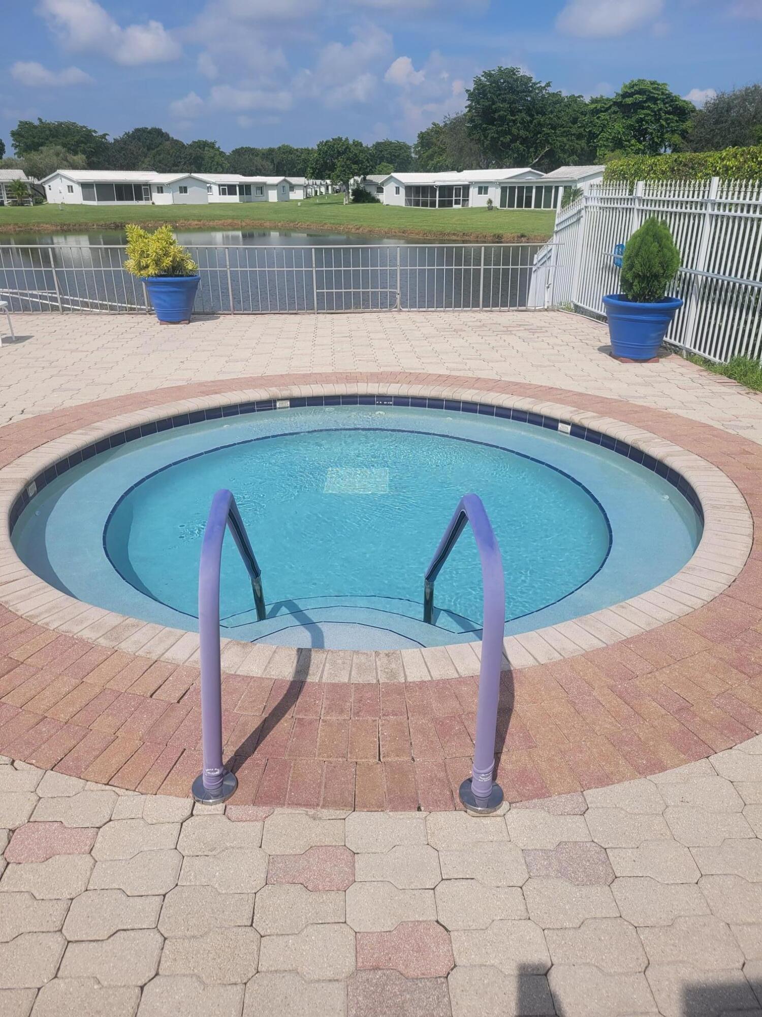 LAUDERDALE WEST SEC 4 - Residential