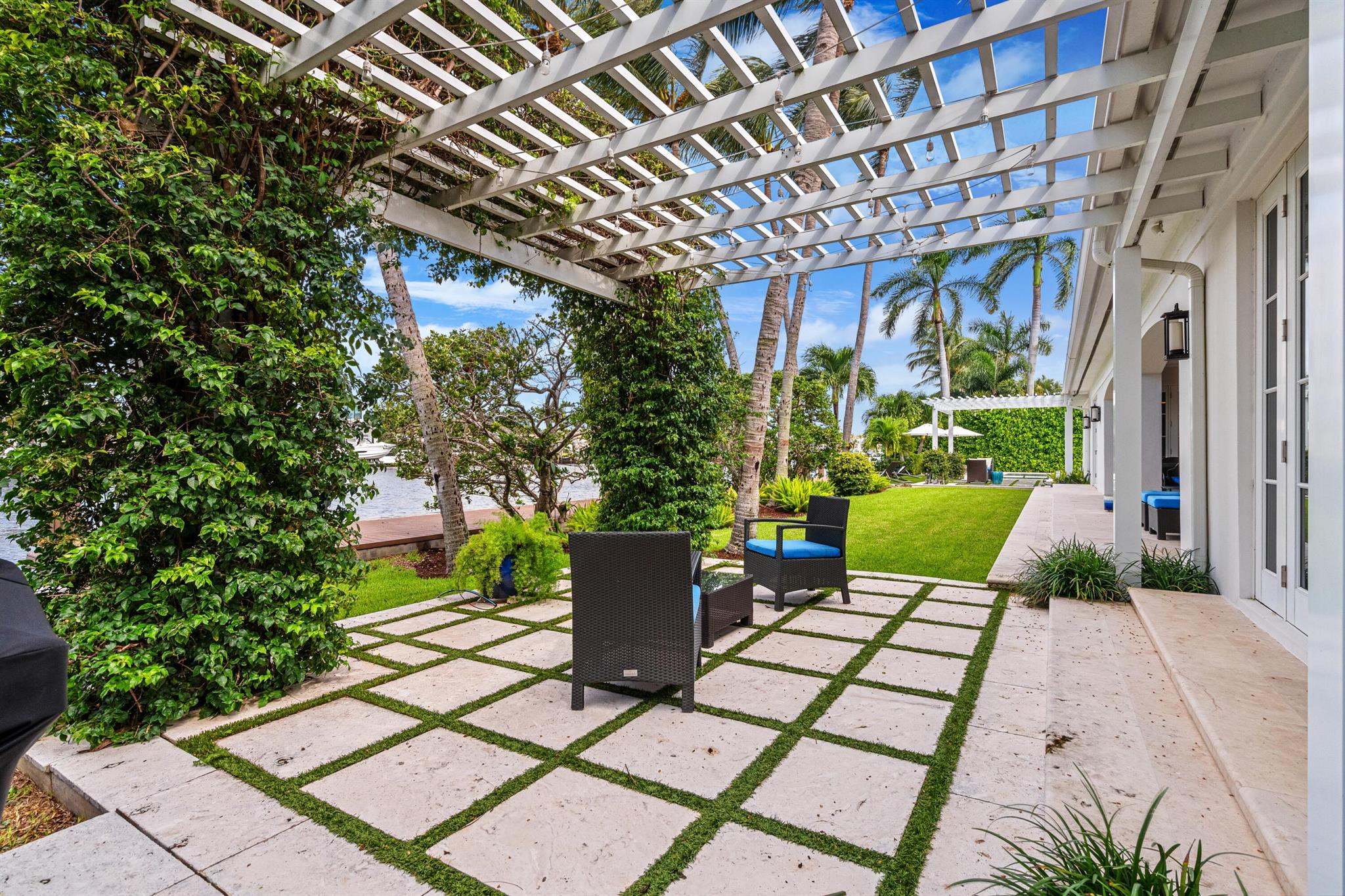 POLO COVE - Residential