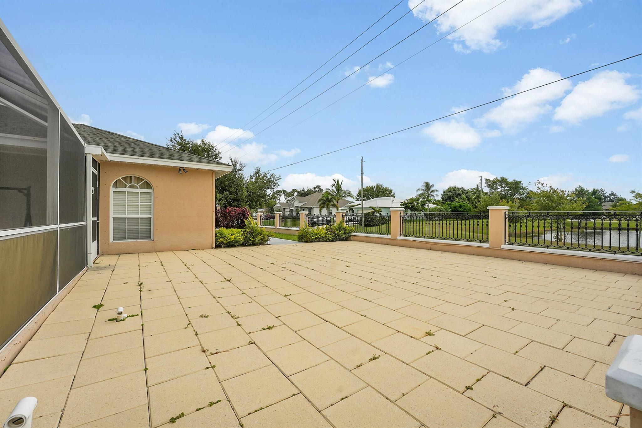 PORT ST LUCIE SECTION 33 - Residential