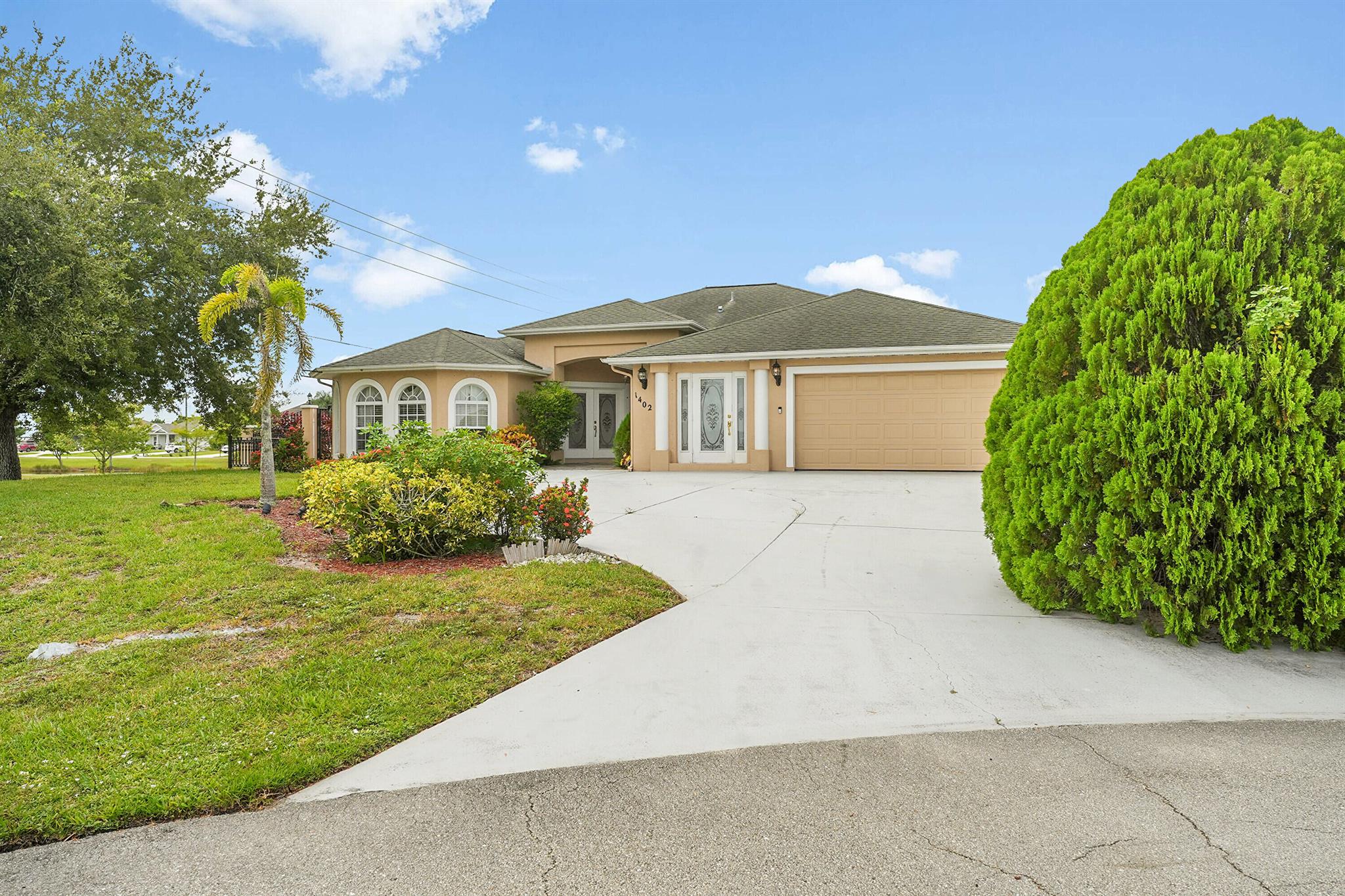 PORT ST LUCIE SECTION 33 - Residential