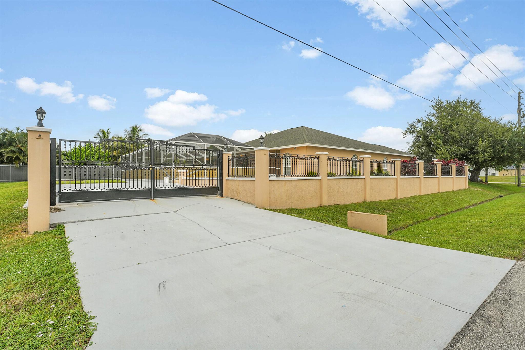 PORT ST LUCIE SECTION 33 - Residential