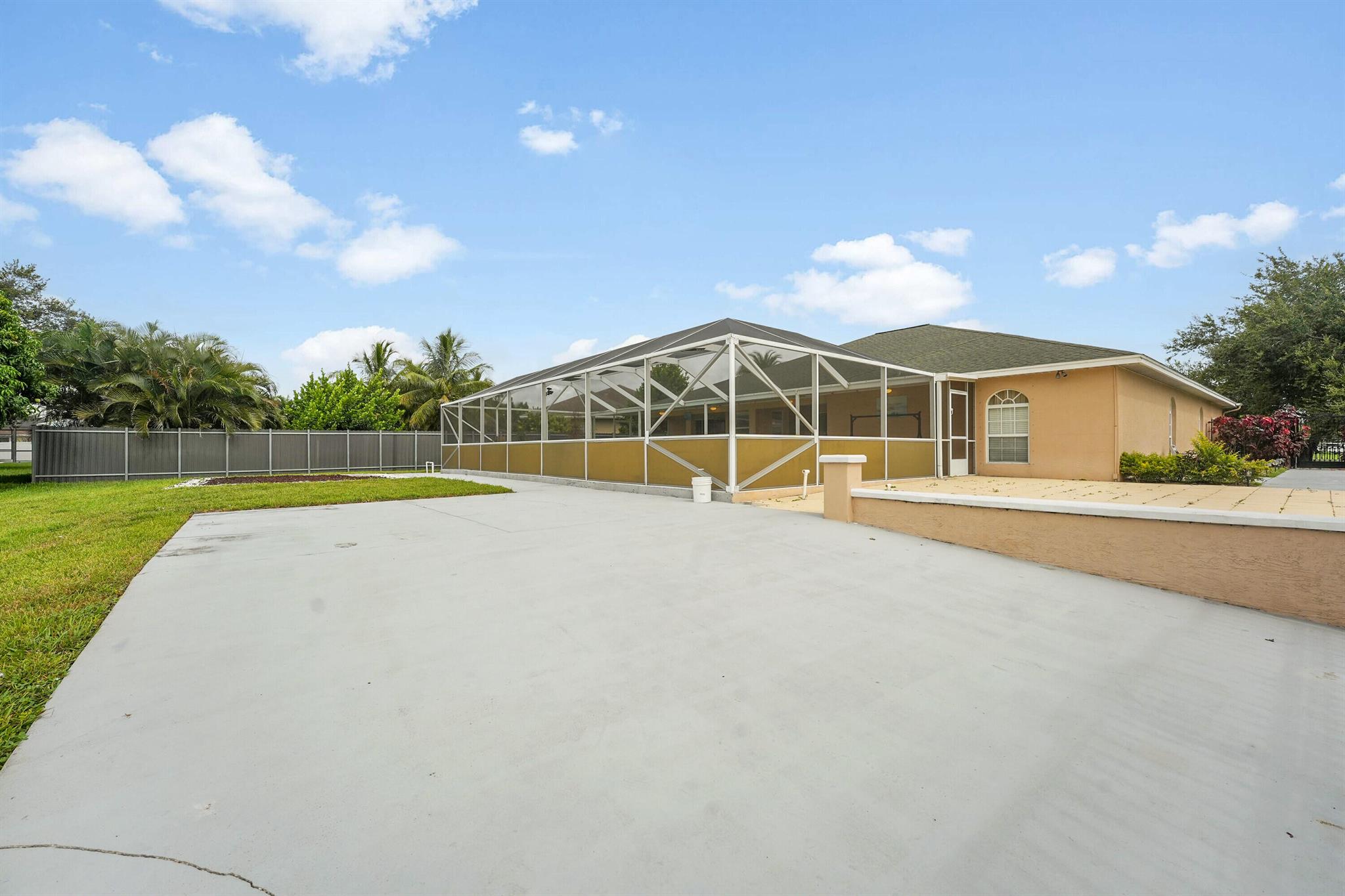 PORT ST LUCIE SECTION 33 - Residential