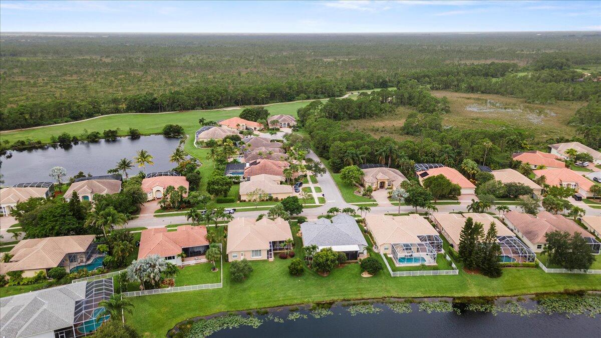 7017 SE Bay Hill Drive