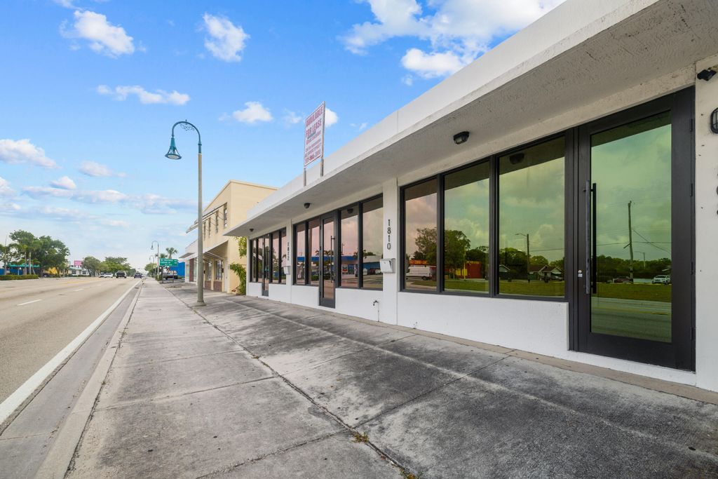 Photo of 18081810 N Dixie Highway, Lake Worth Beach, FL 33460 (MLS # R11163797)