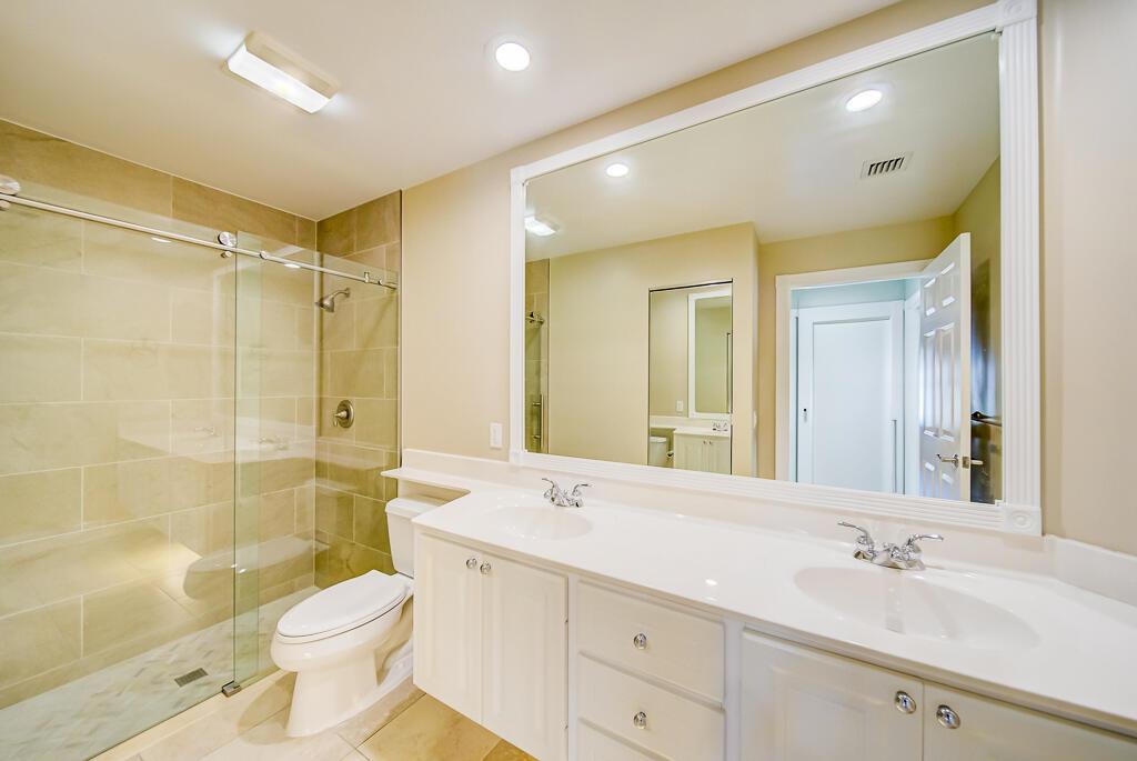 VILLAGEWALK OF WELLINGTON - Residential