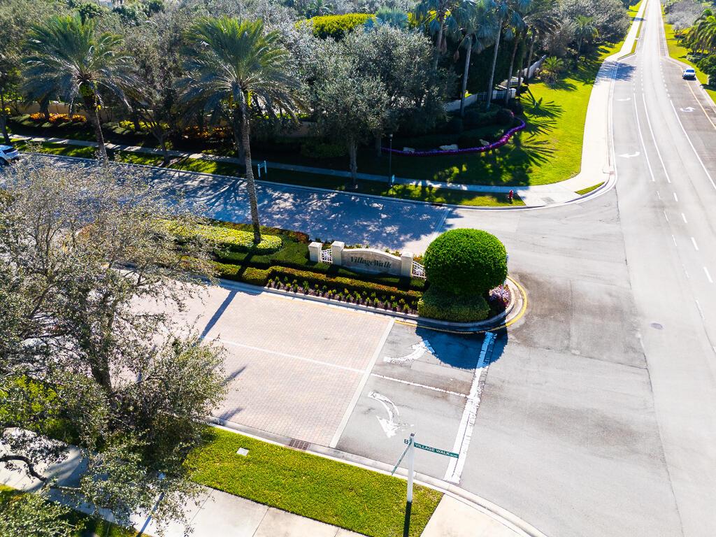 VILLAGEWALK OF WELLINGTON - Residential