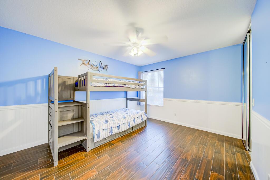 VILLAGEWALK OF WELLINGTON - Residential