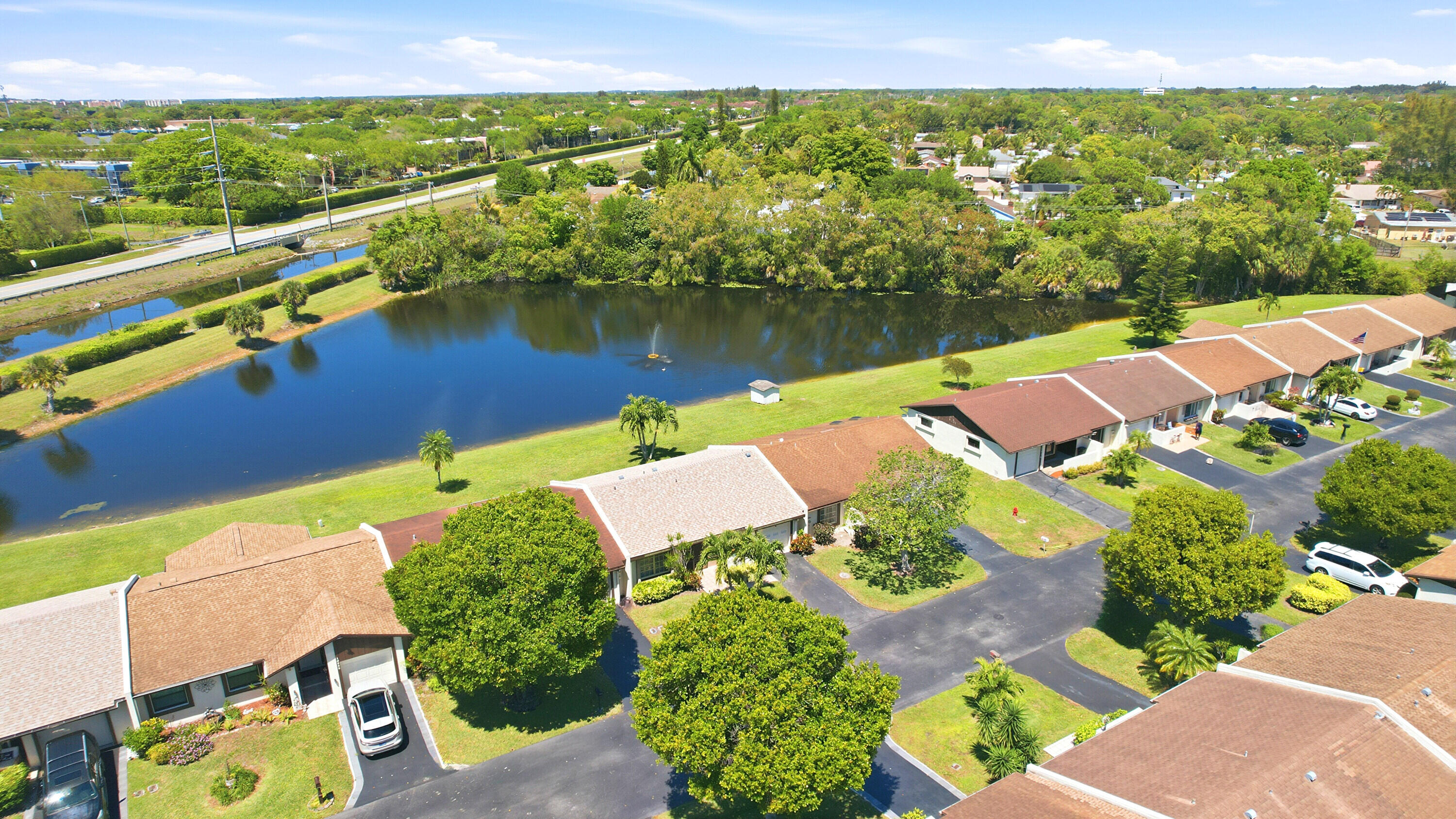 LAS VERDES / LAUREL OAK - Residential