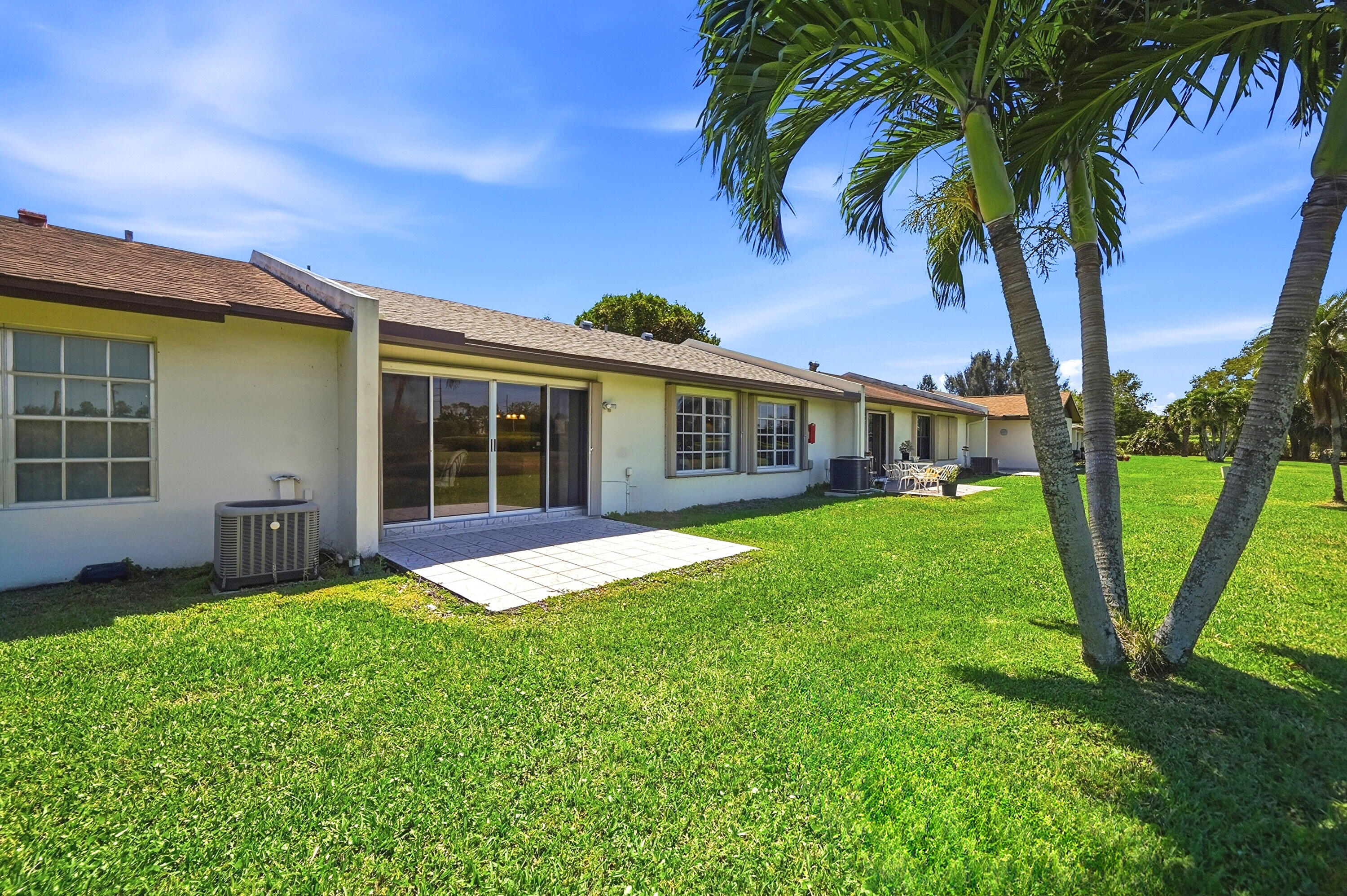 LAS VERDES / LAUREL OAK - Residential