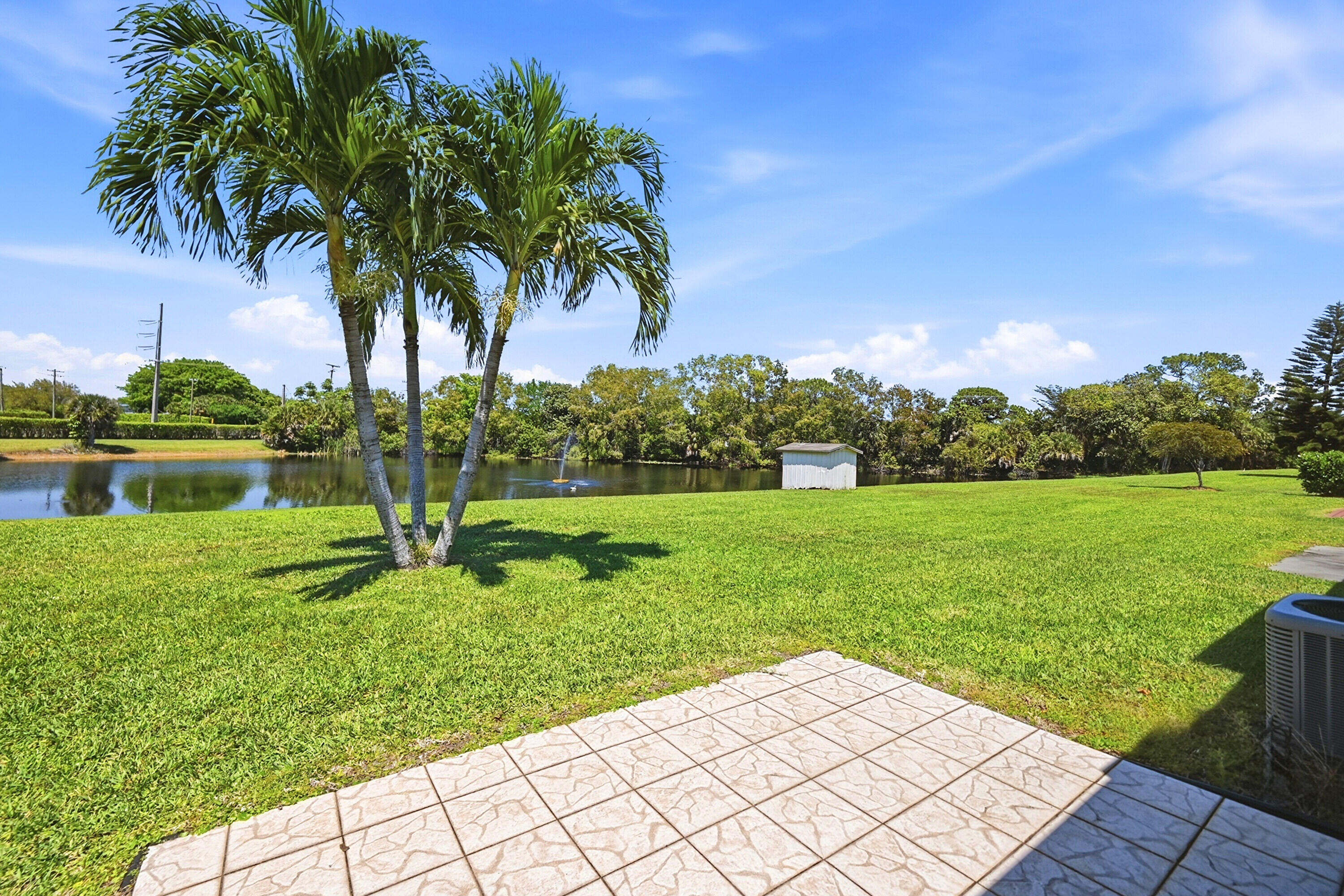 LAS VERDES / LAUREL OAK - Residential