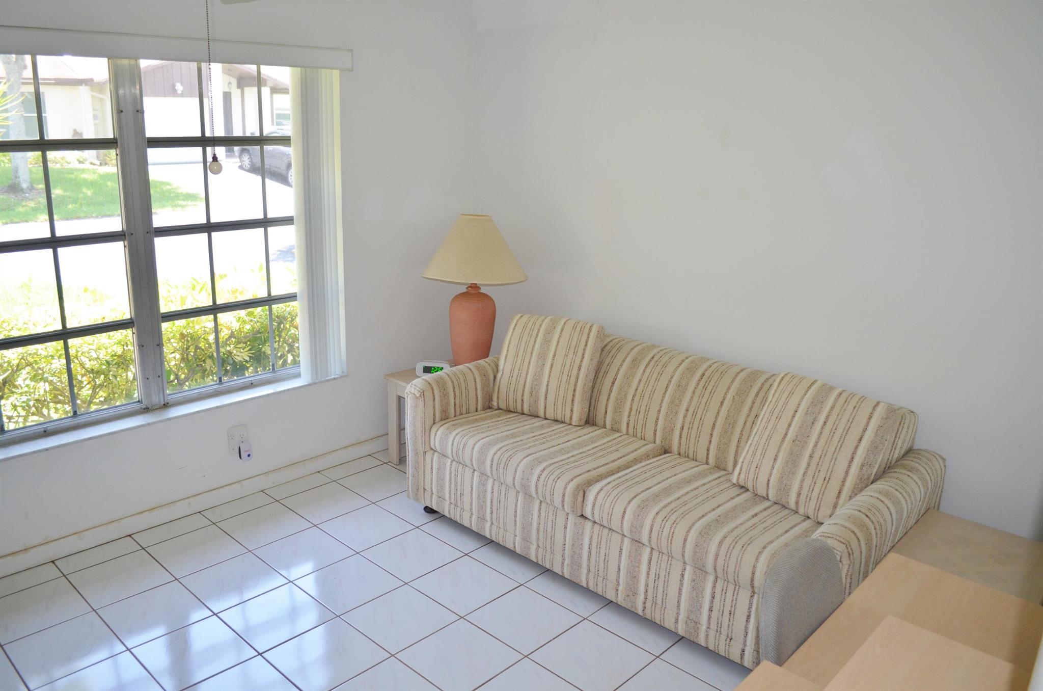 LAS VERDES / LAUREL OAK - Residential