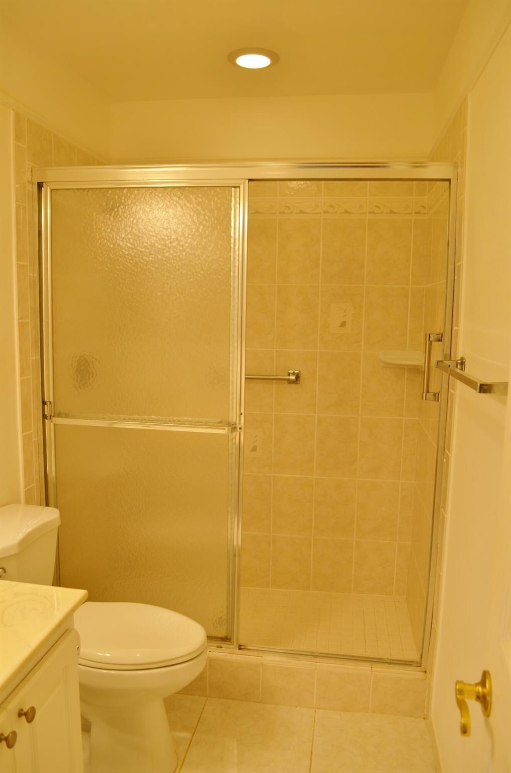 LAS VERDES / LAUREL OAK - Residential