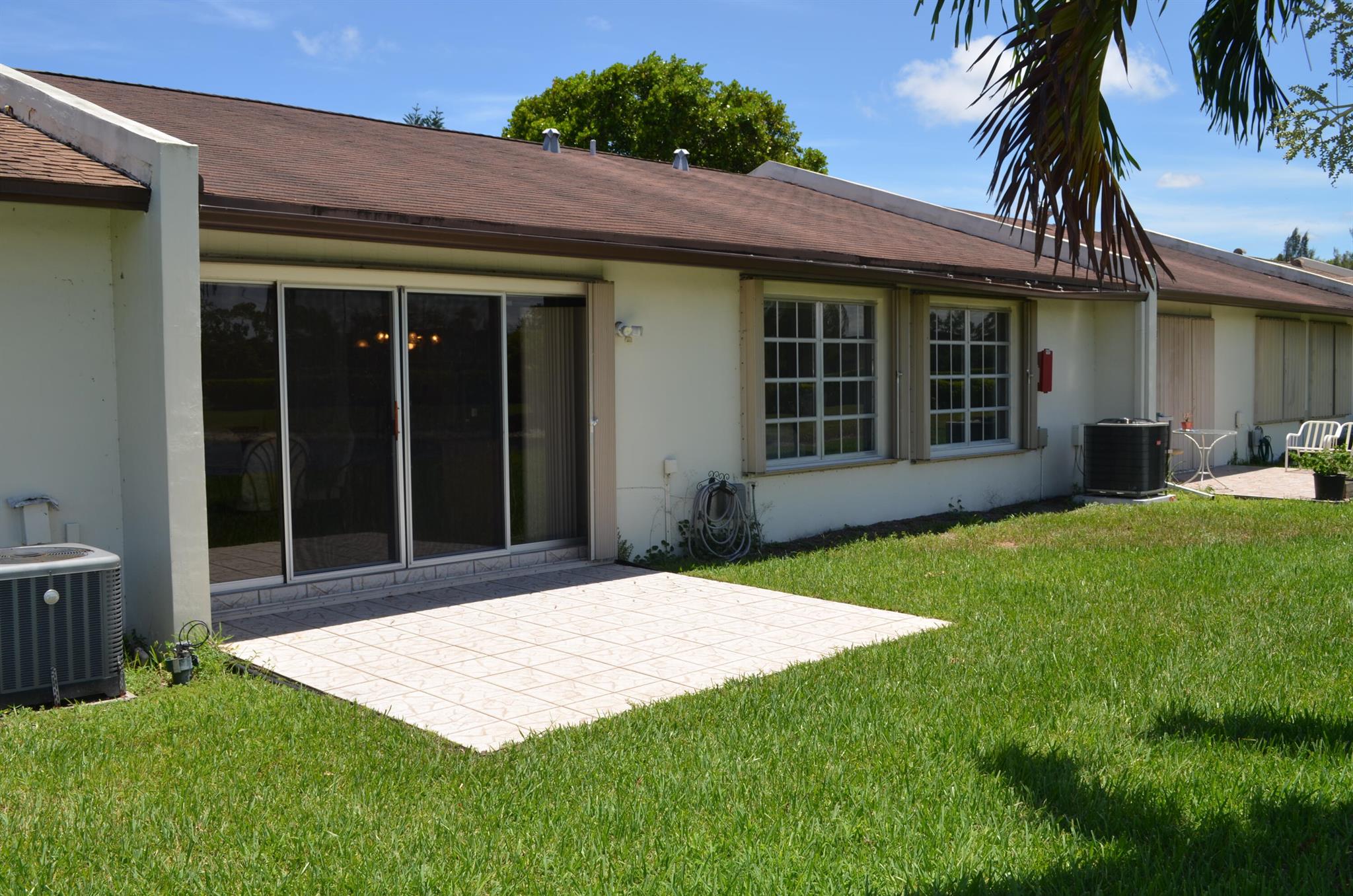 LAS VERDES / LAUREL OAK - Residential